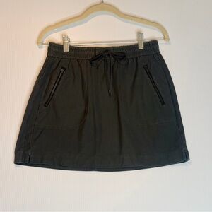 Athleta Farallon Skirt Black Drawstring Elastic Waist Zip Pockets